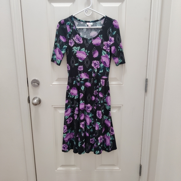 Set of 4 LuLaRoe Nicole Dresses size Small - Picture 5 of 10